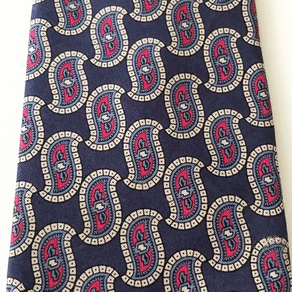 Burberry's of London Necktie TIE 100% Silk Navy Red Paisley Hand Sewn in USA - Picture 2 of 9